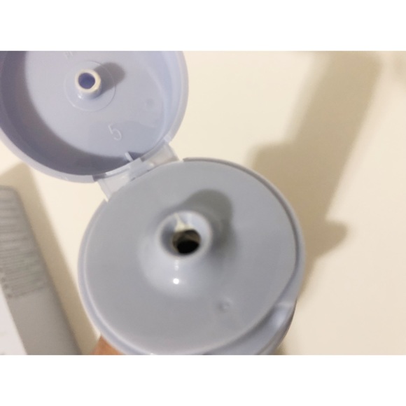 🌸New Elemis Clarifying Clay Wash - Picture 3 of 3